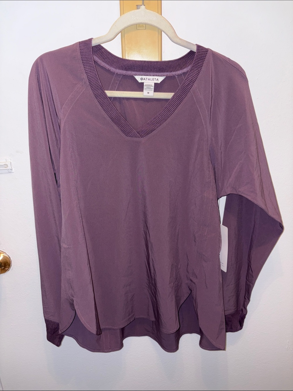 Athleta V-Neck Long Sleeve Top in Plum